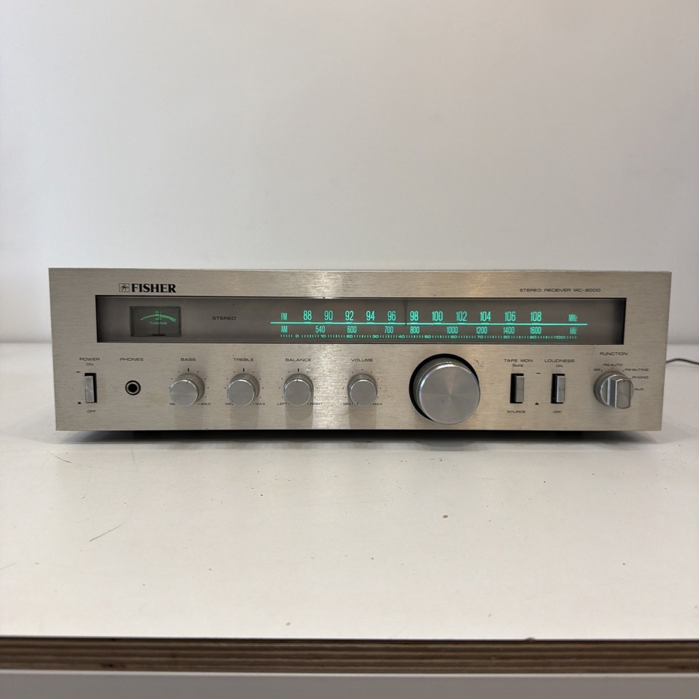 Vintage Fisher Model MC-2000 FM/AM Stereo Receiver Powers On!